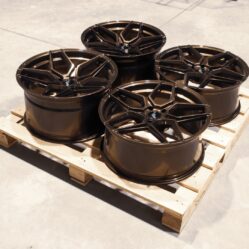 Set of JR34 20x9 ET35 + 20x10,5 ET20 5x120 Gloss Bronze