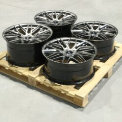 Set of JR28 20x8,5 ET35 + 20x10 ET35 5x120 Hyper Black